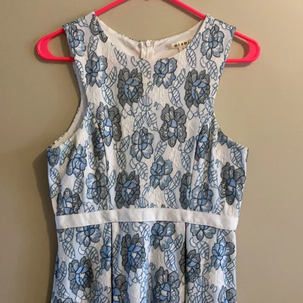 Francescas Lace Blue & White Halter Long Formal Dress - Picture 3 of 9